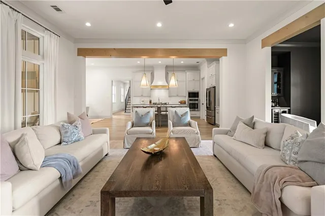 $999,000 | 407 Rue Charlotte, Covington, LA 70433