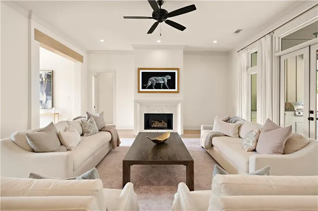 $999,000 | 407 Rue Charlotte, Covington, LA 70433