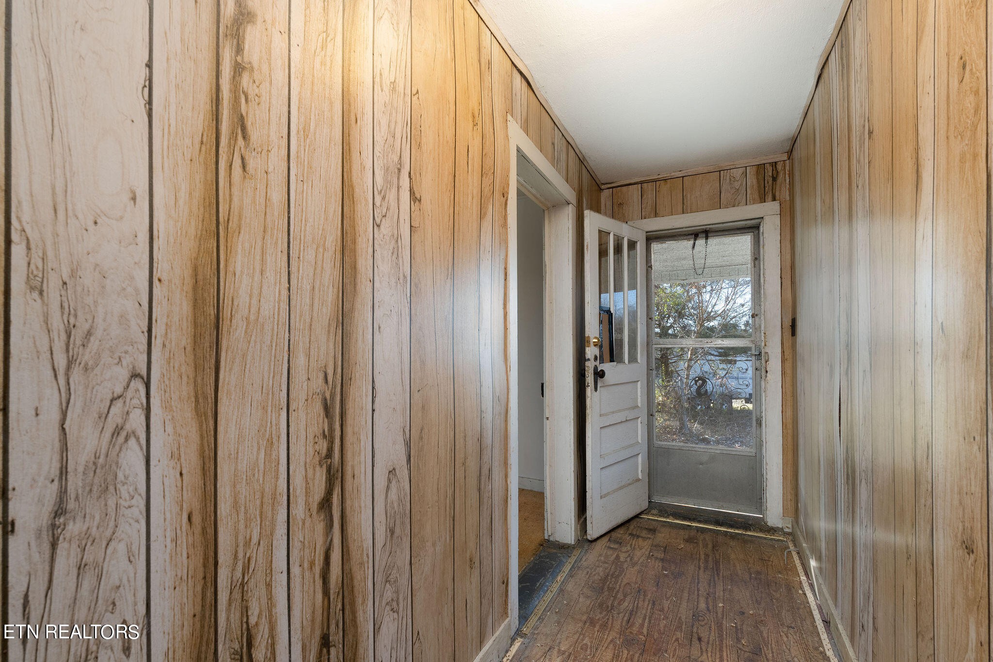 176 Moulton Road Fall Branch, TN 37656 - Photo 7 of 28 Gallery Image 7