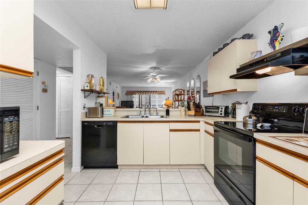 175 Kings Highway, Unit 626 Punta Gorda, FL 33983 - Photo 6 of 37