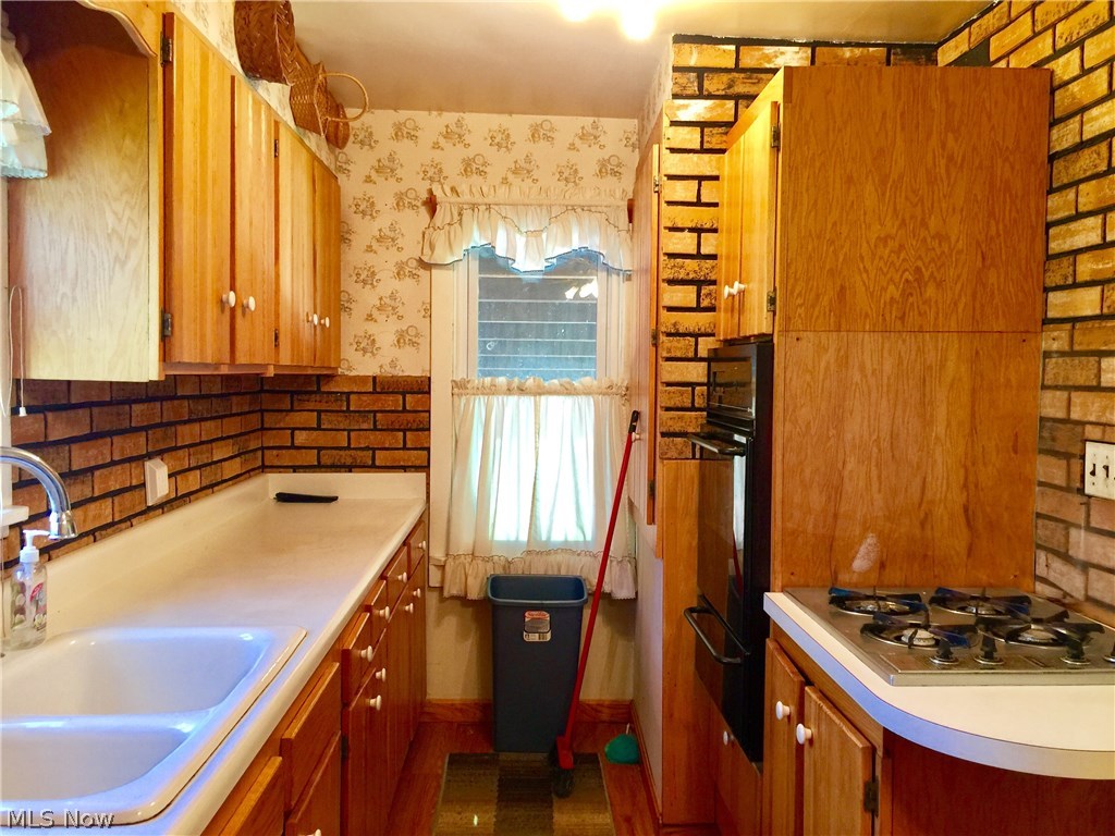 766 Howland Wilson Road Southeast Warren, OH 44484 - Photo 11 of 29 Gallery Image 11