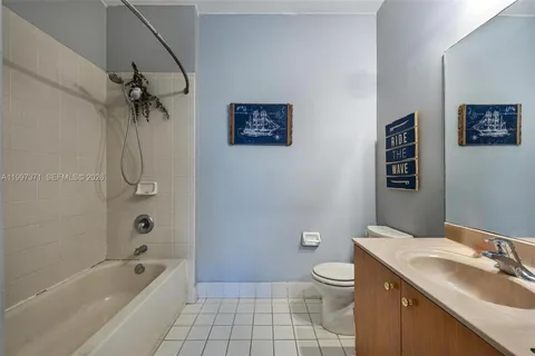 $305,000 | 990 Northeast 42nd Place, Homestead, FL 33033