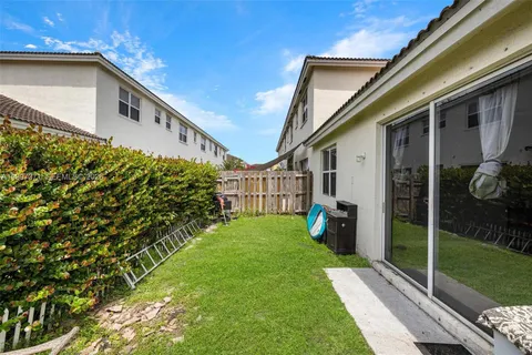$305,000 | 990 Northeast 42nd Place, Homestead, FL 33033