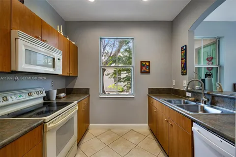 $305,000 | 990 Northeast 42nd Place, Homestead, FL 33033