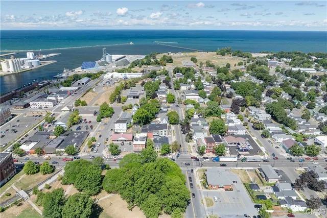 $1,600 | 50 East 4th Street, Oswego, NY 13126