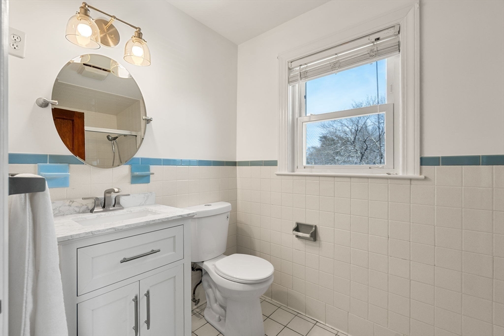 96 Spring Street Stoneham, MA 02180 - Photo 18 of 34 Gallery Image 18