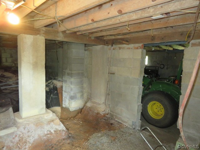 12700 Nash Road Chesterfield, VA 23838 - Photo 20 of 50 a bathroom with a toilet and a shower
