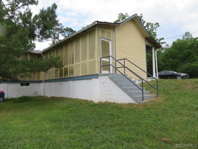 12700 Nash Road Chesterfield, VA 23838 - Photo 25 of 50 a view of backyard with green space