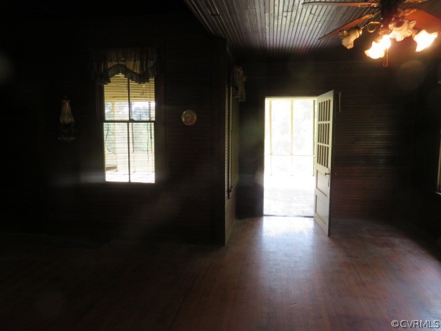 12700 Nash Road Chesterfield, VA 23838 - Photo 39 of 50 a view of an empty room with wooden floor and a window