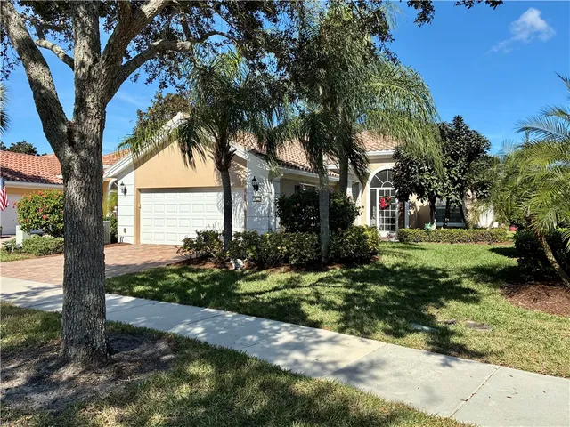 $499,000 | 5227 Eleuthra Circle, Vero Beach, FL 32967