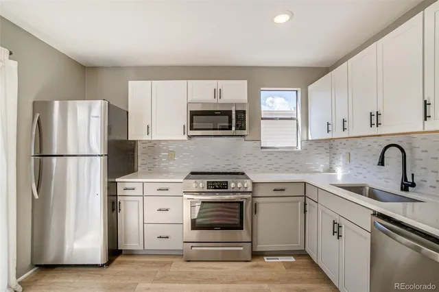 $292,500 | 9605 East Kansas Circle, Unit 55, Denver, CO 80247