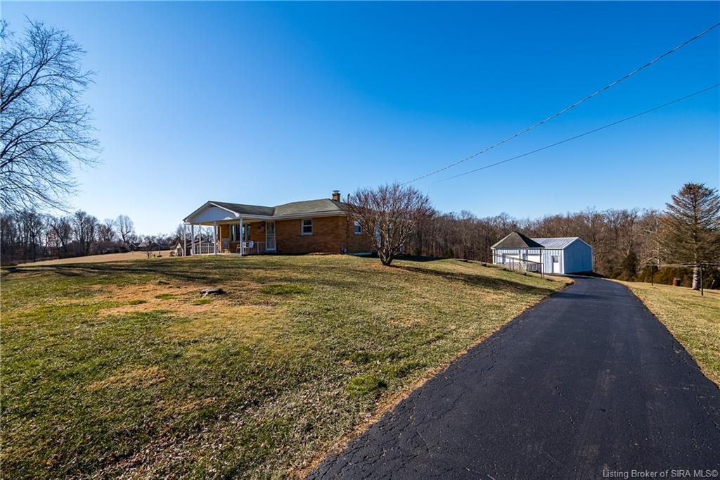 6651 Stiller Road Floyds Knobs, IN 47119 - Photo 3 of 27 Gallery Image 3