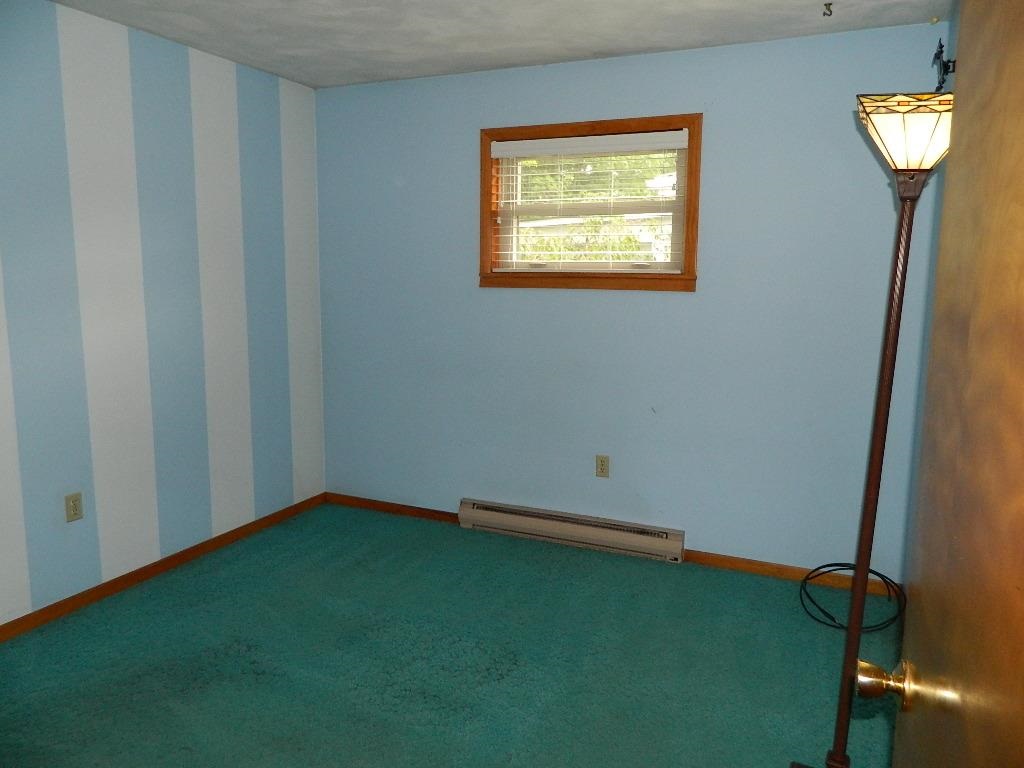 506 John R Street Clare, MI 48617 - Photo 16 of 20 1890821-15.JPG