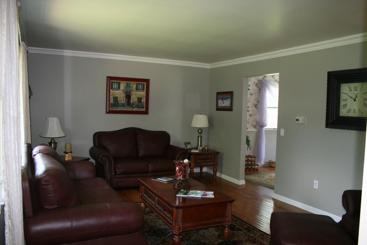 93 Winesap Road Pittsfield, MA 01201 - Photo 5 of 9 Living Room