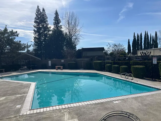 $320,000 | 2342 Via Camino Avenue, Carmichael, CA 95608
