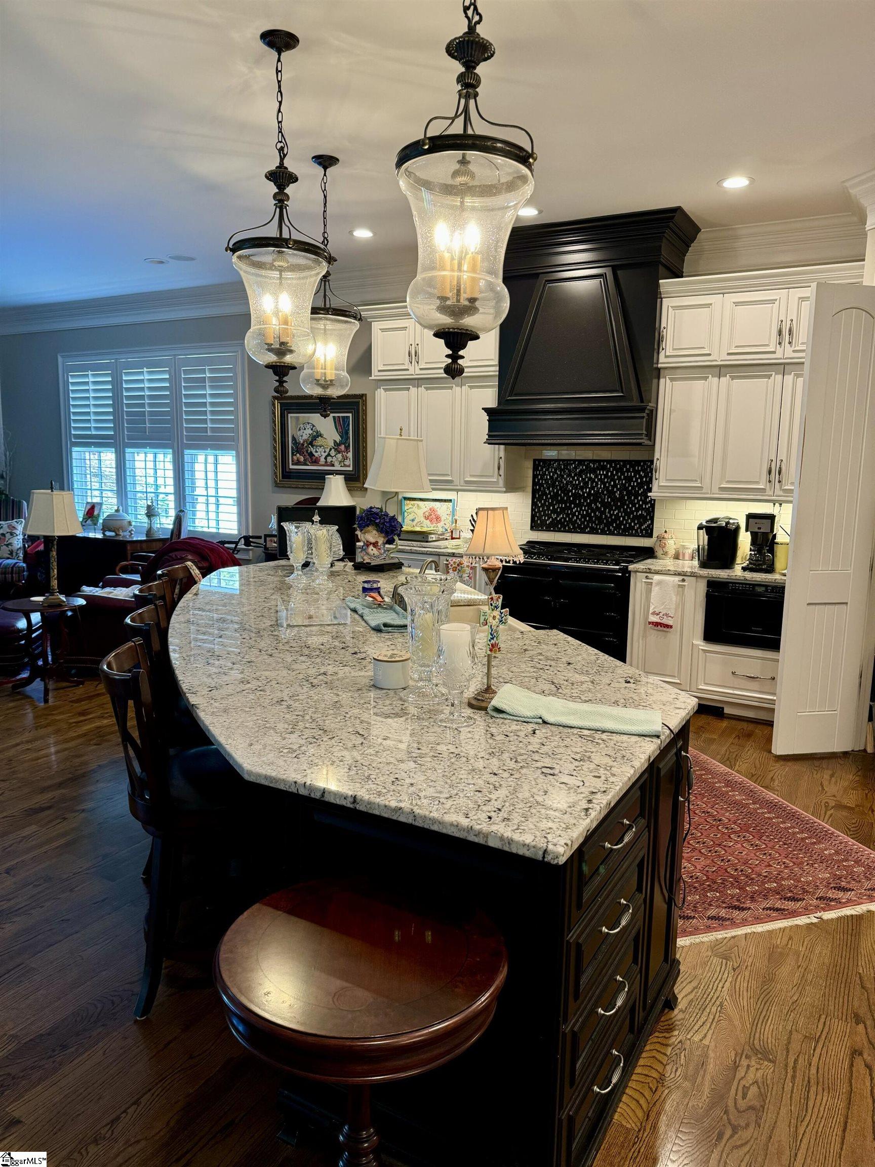 27 Cullen Court Greer, SC 29650 - Photo 5 of 36