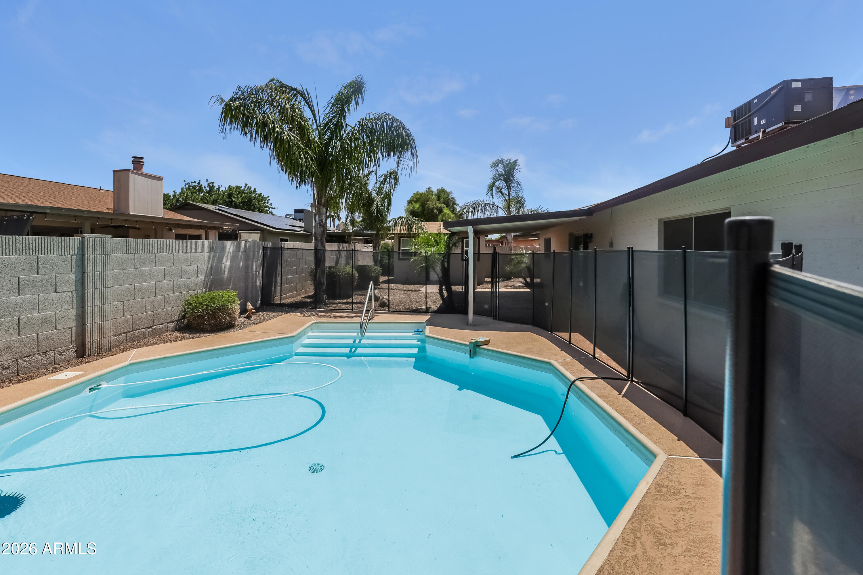 5620 West Hearn Road Glendale, AZ 85306 - Photo 2 of 15 1006311.5620 W HEARN RD - Pool