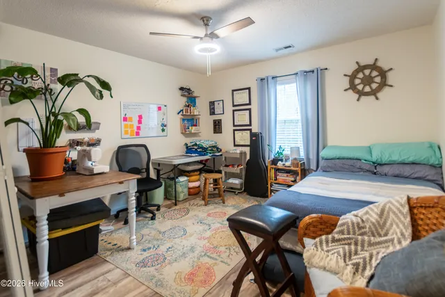 $290,000 | 206 Hominy Court, Hubert, NC 28539