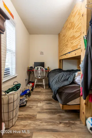 $290,000 | 206 Hominy Court, Hubert, NC 28539