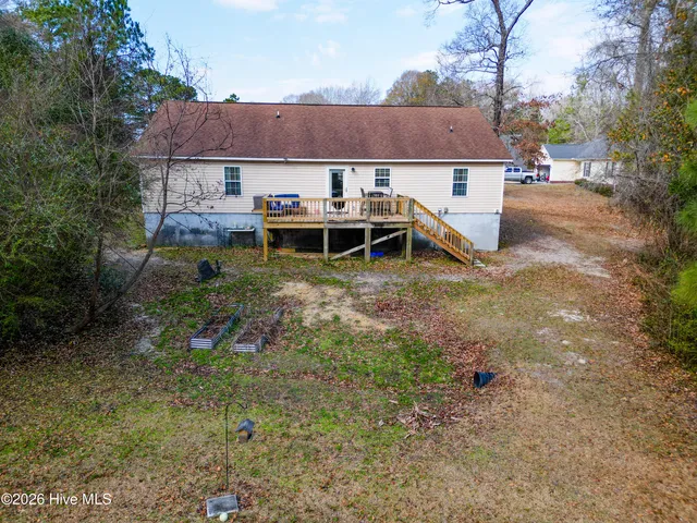 $290,000 | 206 Hominy Court, Hubert, NC 28539