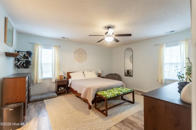 $290,000 | 206 Hominy Court, Hubert, NC 28539