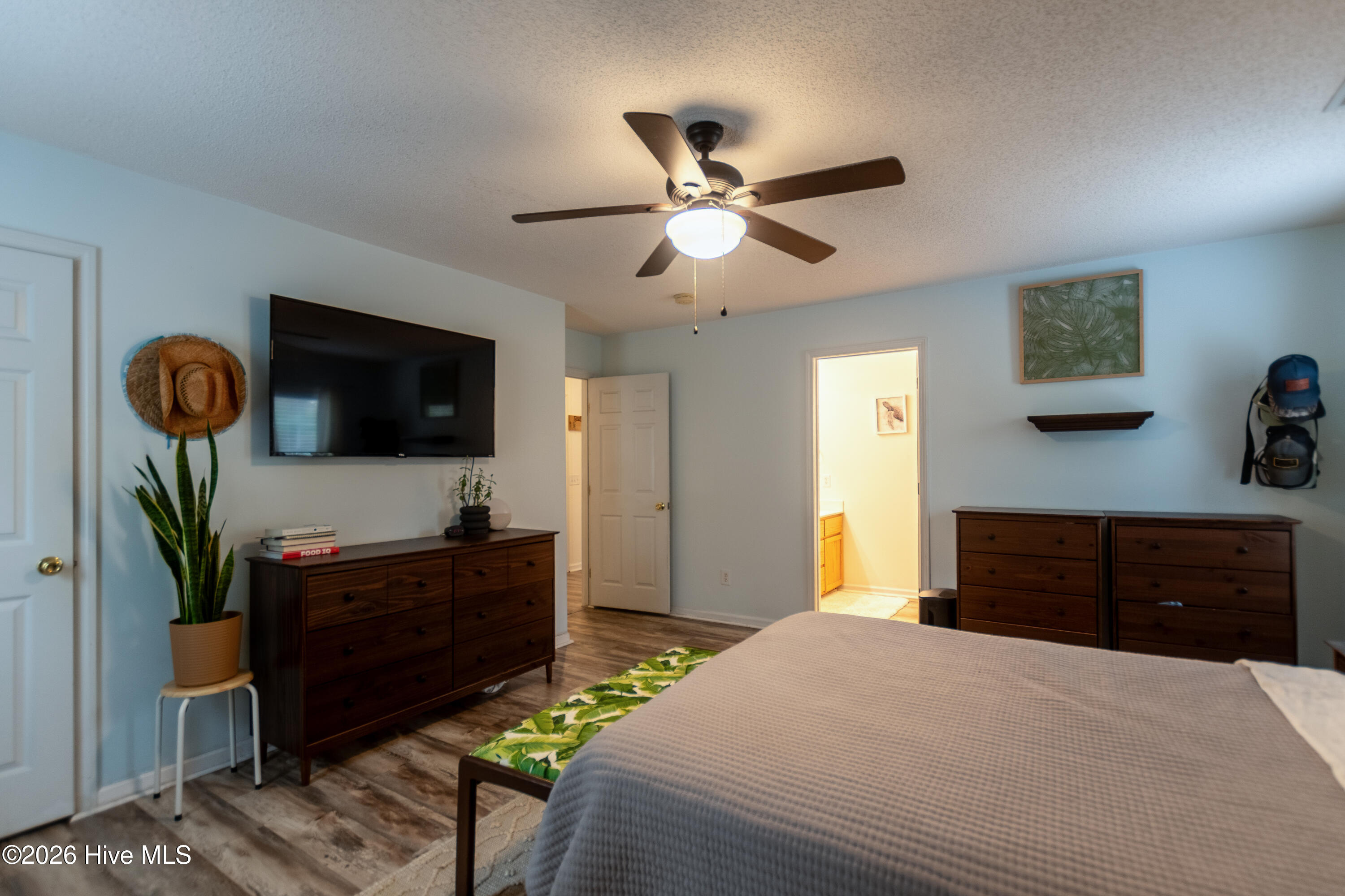 206 Hominy Court Hubert, NC 28539 - Photo 9 of 27 Primary bedroom