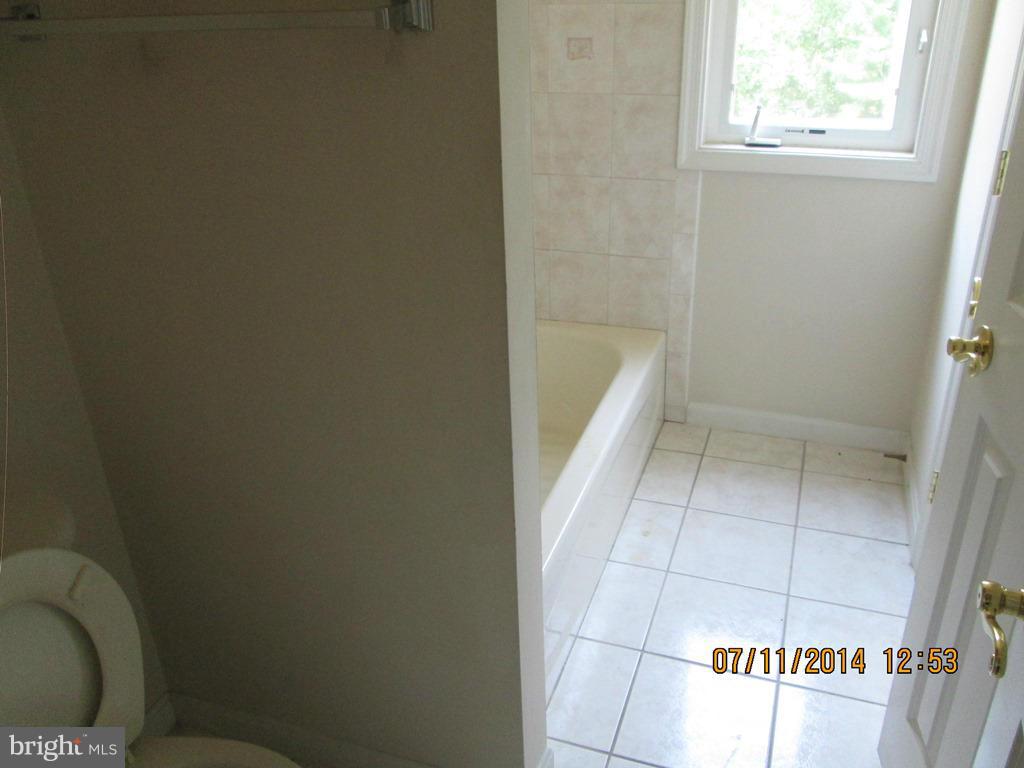 11340 Cross Rd Trail Brandywine, MD 20613 - Photo 15 of 25 Bath