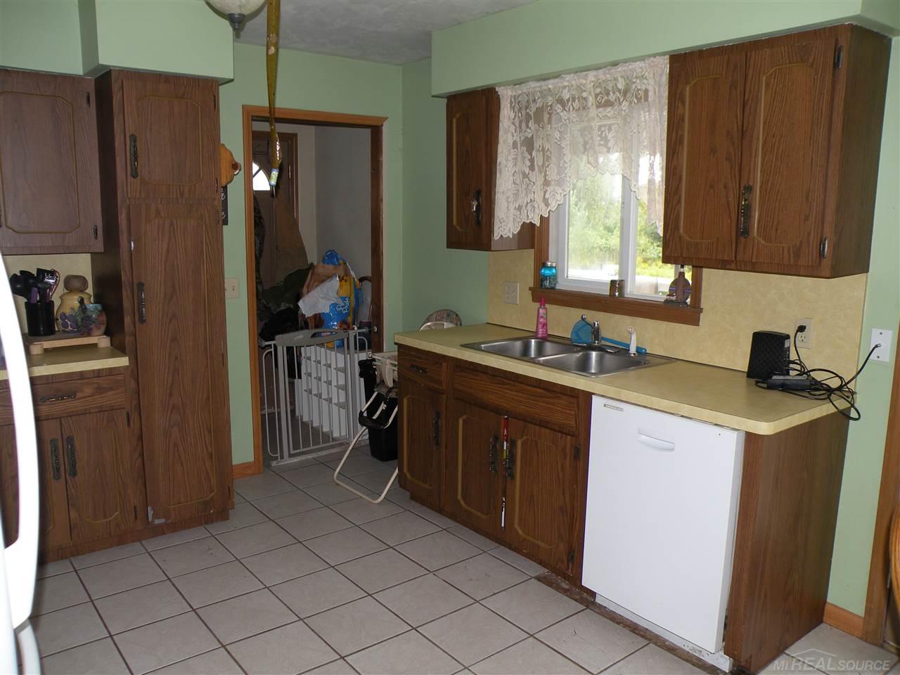 6756 Derby Road Applegate, MI 48401 - Photo 3 of 10