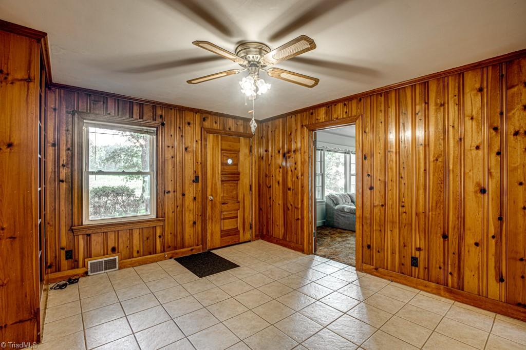 716 Midway School Road Lexington, NC 27295 - Photo 11 of 45 Gallery Image 11