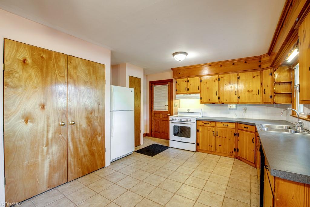 716 Midway School Road Lexington, NC 27295 - Photo 20 of 45 Gallery Image 20