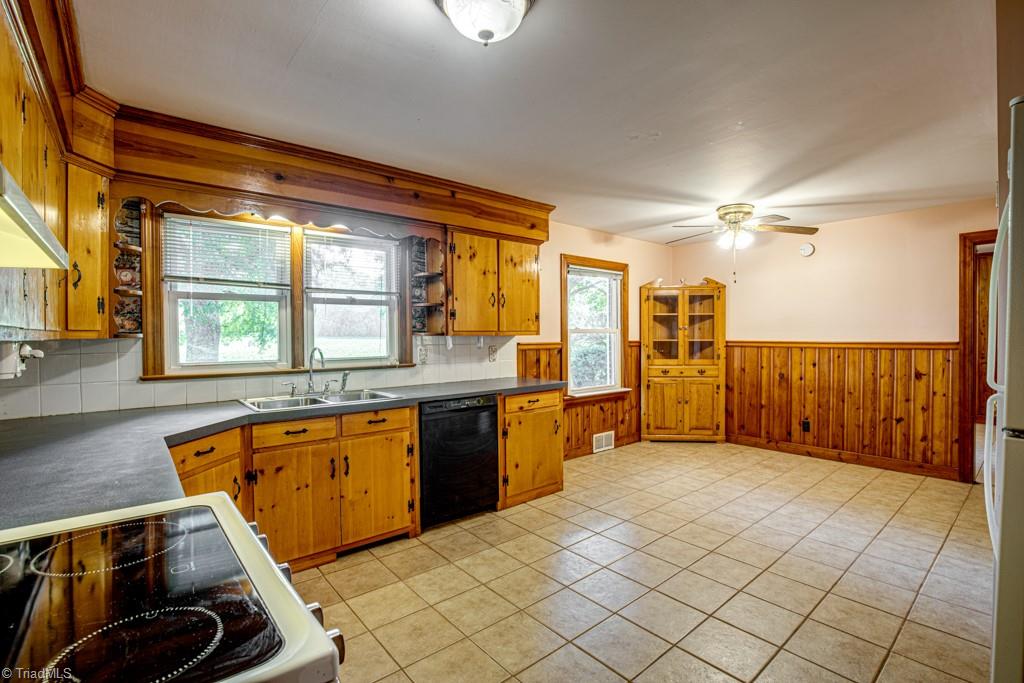 716 Midway School Road Lexington, NC 27295 - Photo 23 of 45 Gallery Image 23