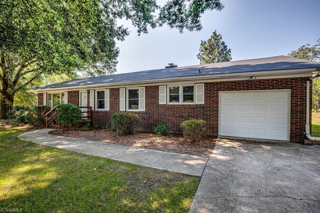 716 Midway School Road Lexington, NC 27295 - Photo 6 of 45 Gallery Image 6