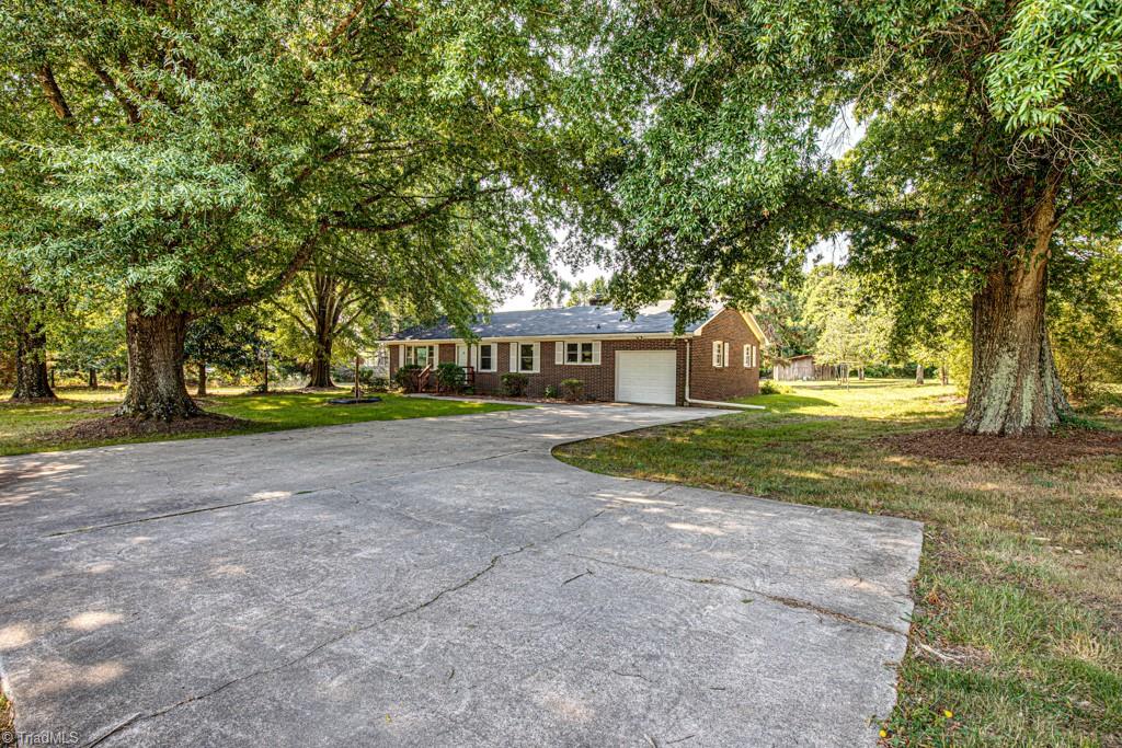716 Midway School Road Lexington, NC 27295 - Photo 8 of 45 Gallery Image 8