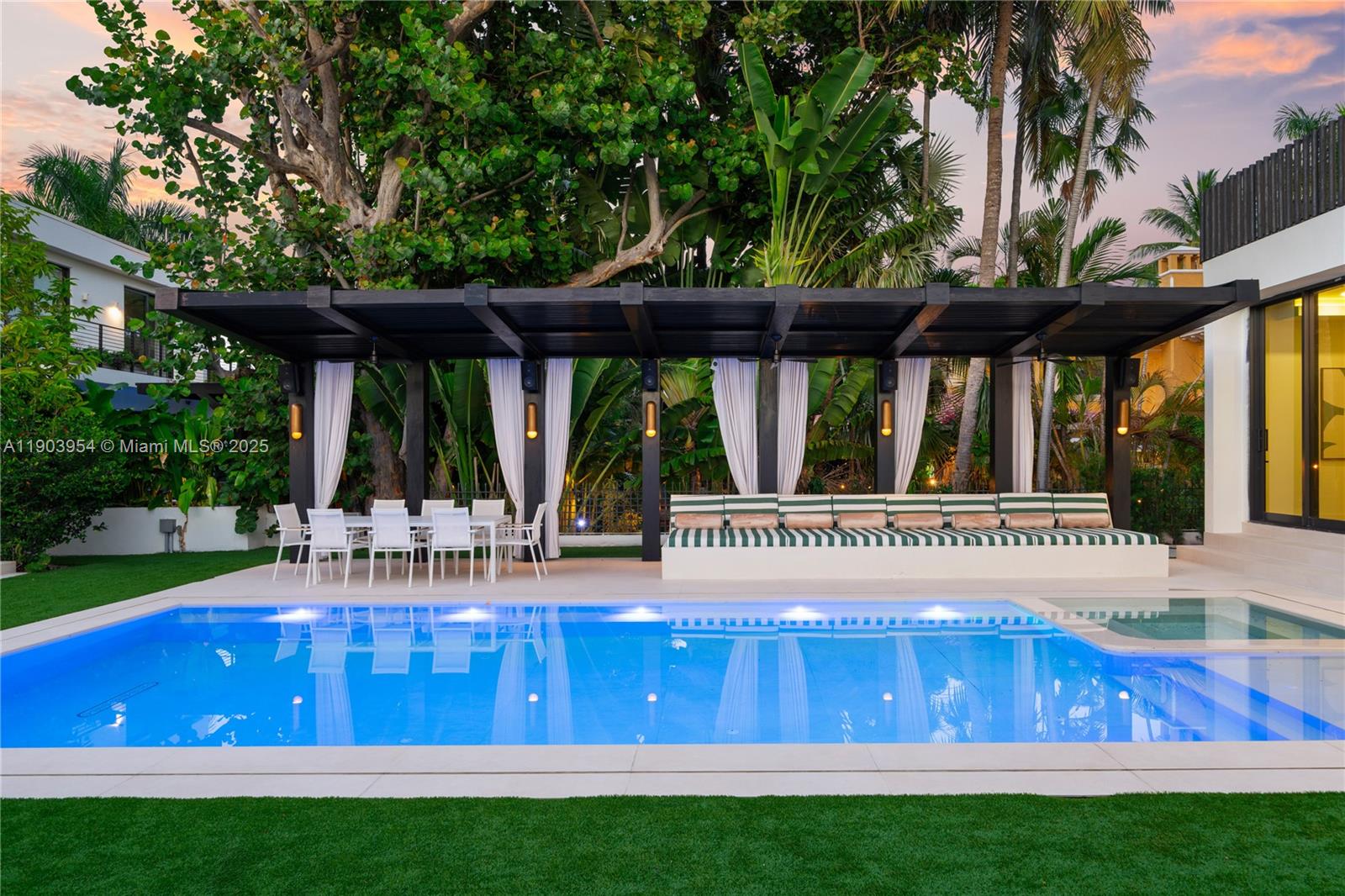 2053 North Bay Road Miami Beach, FL 33140 - Photo 19 of 99