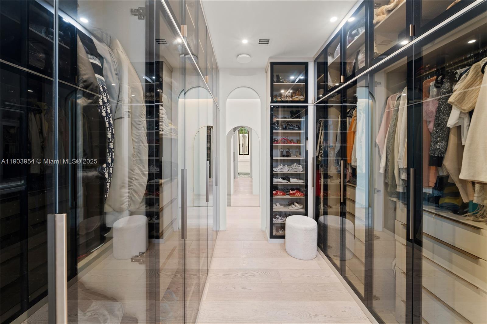 2053 North Bay Road Miami Beach, FL 33140 - Photo 46 of 99