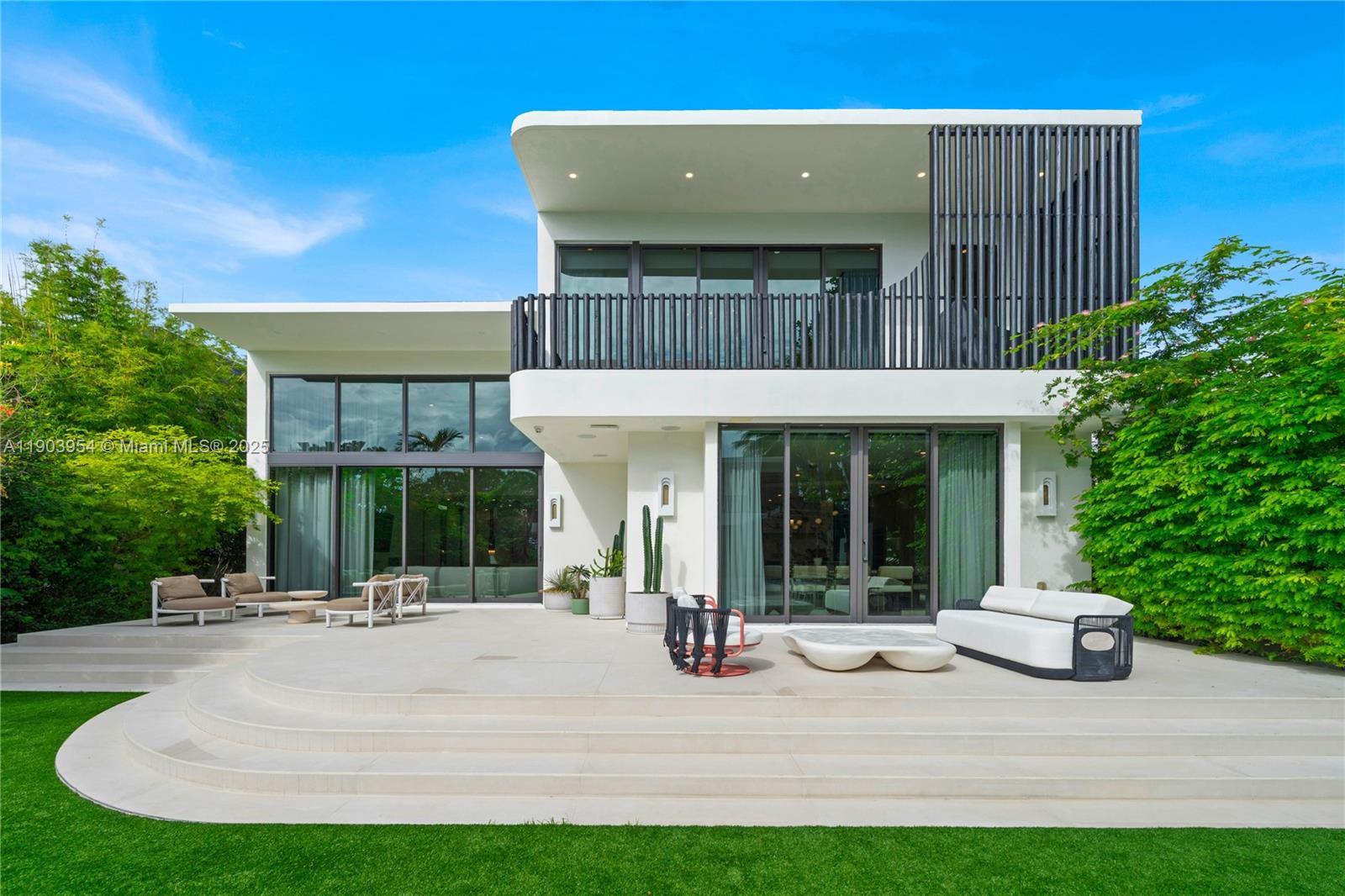 2053 North Bay Road Miami Beach, FL 33140 - Photo 62 of 99