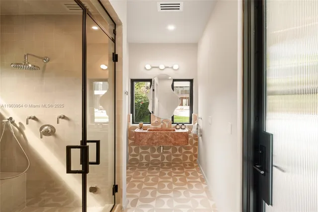 $26,500,000 | 2053 North Bay Road, Miami Beach, FL 33140