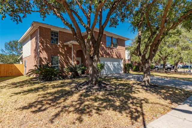 $344,900 | 9331 Stoneridge Canyon Lane, Houston, TX 77089