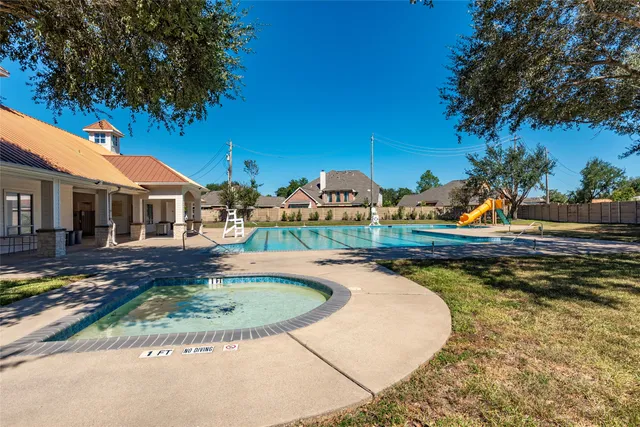 $344,900 | 9331 Stoneridge Canyon Lane, Houston, TX 77089