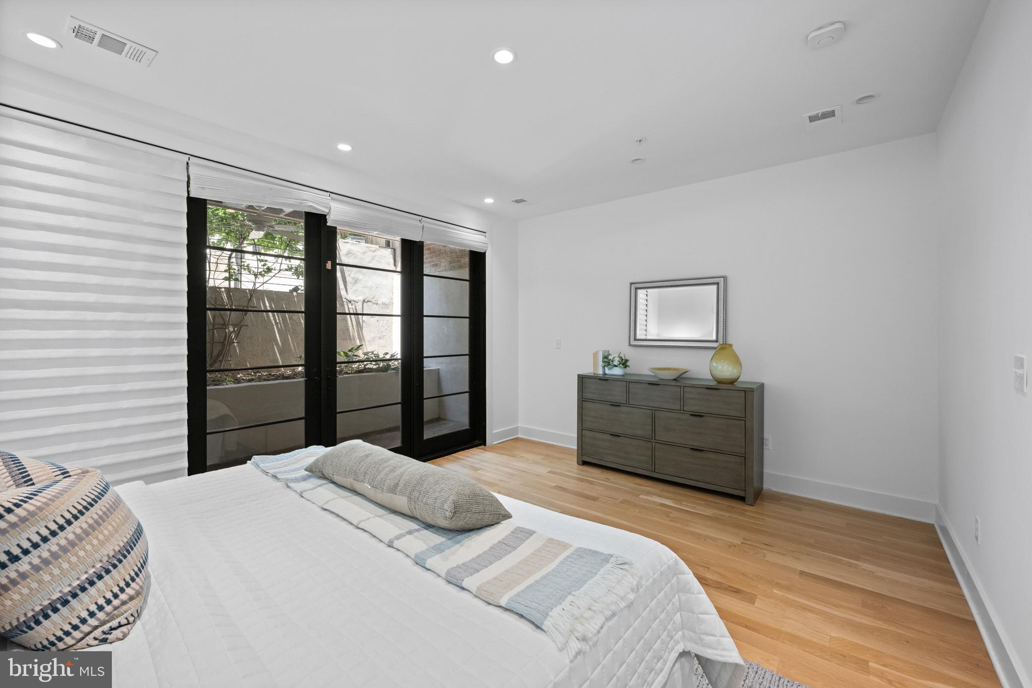 1806 9th Street Northwest, Unit 1 Washington, DC 20001 - Photo 20 of 34