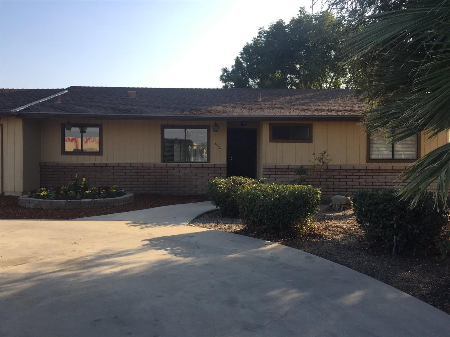 656 West Visalia Road Exeter, CA 93221 - Photo 1 of 24 Primary Photo