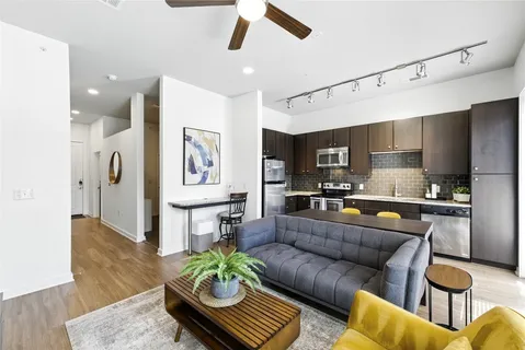 $370,000 | 1900 Barton Springs Road, Unit 2003, Austin, TX 78704