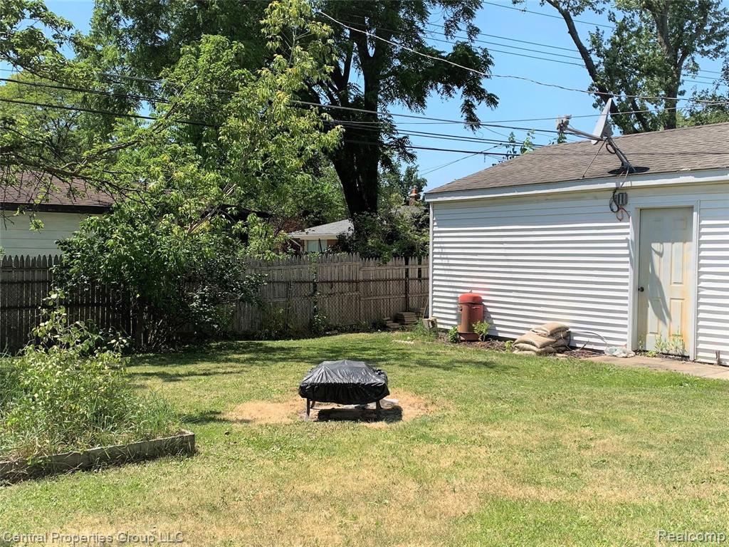 14235 Inkster Road Livonia, MI 48154 - Photo 20 of 21