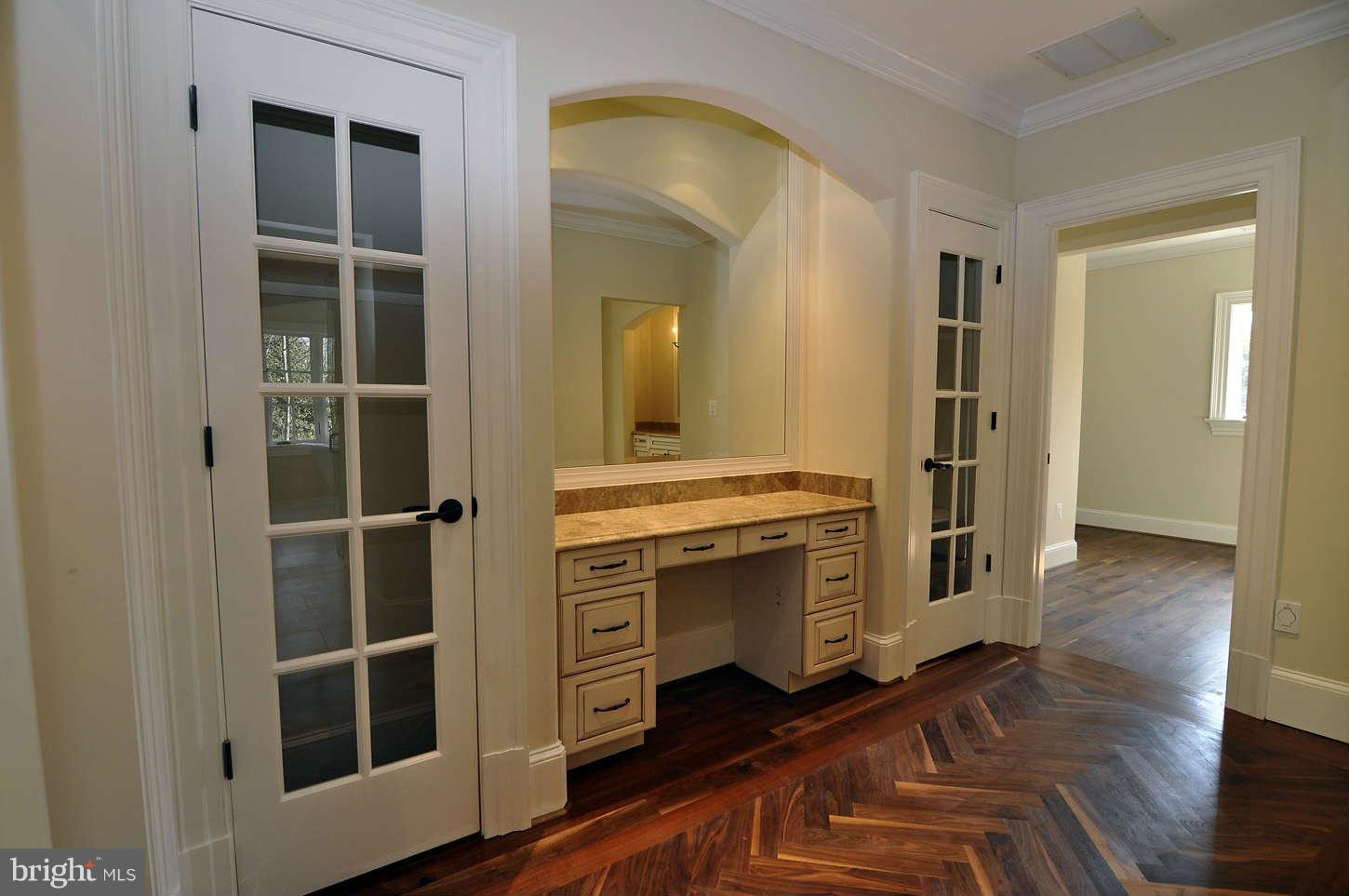 6908 Blaisdell Road Bethesda, MD 20817 - Photo 15 of 30 Master Dressing Area