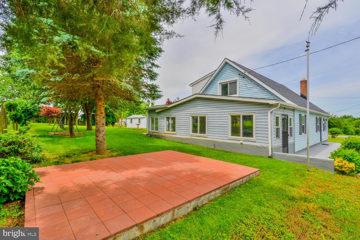6034 Bartonsville Road Frederick, MD 21704 - Photo 2 of 56 Left Side with Patio view