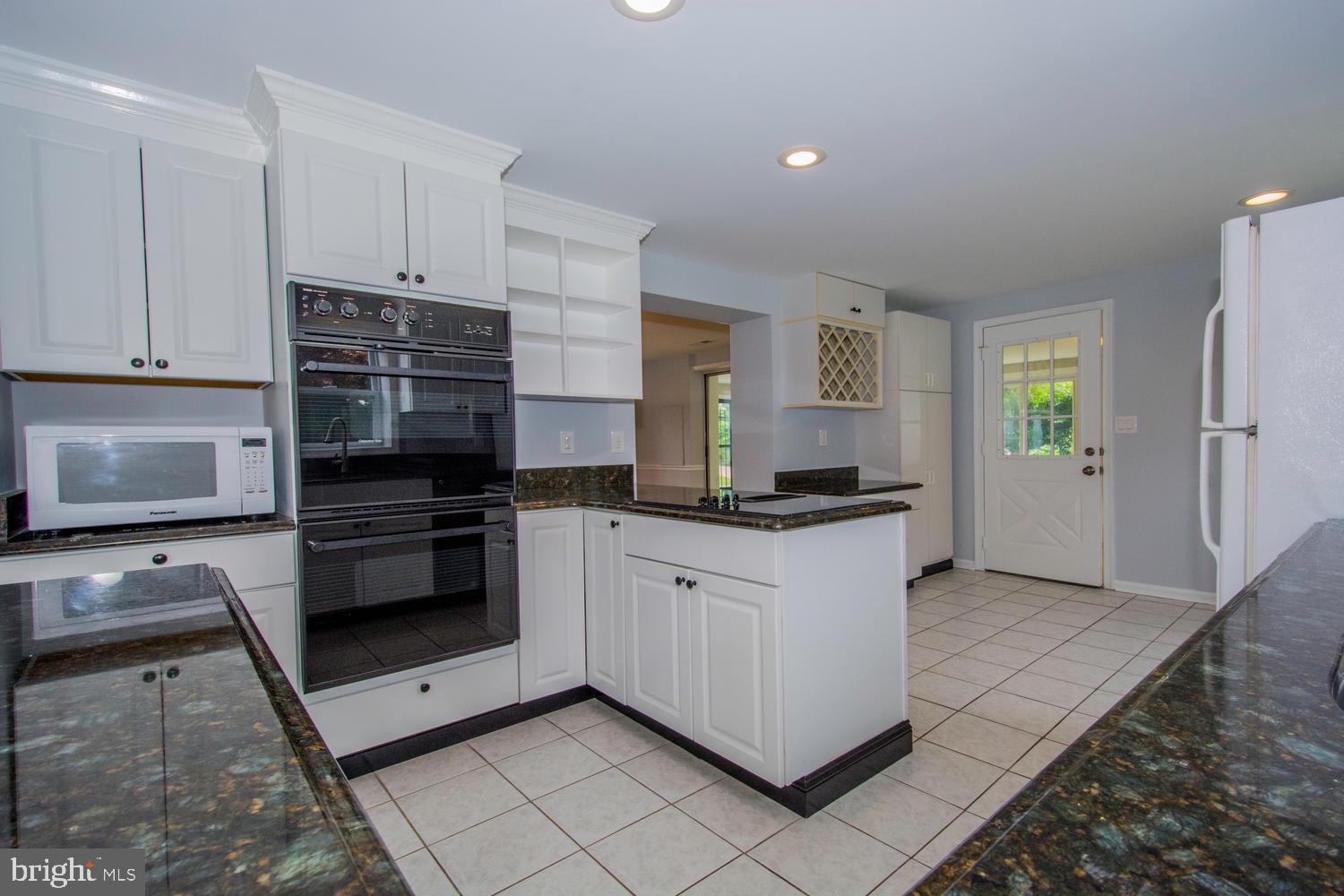 6034 Bartonsville Road Frederick, MD 21704 - Photo 23 of 56 Kitchen