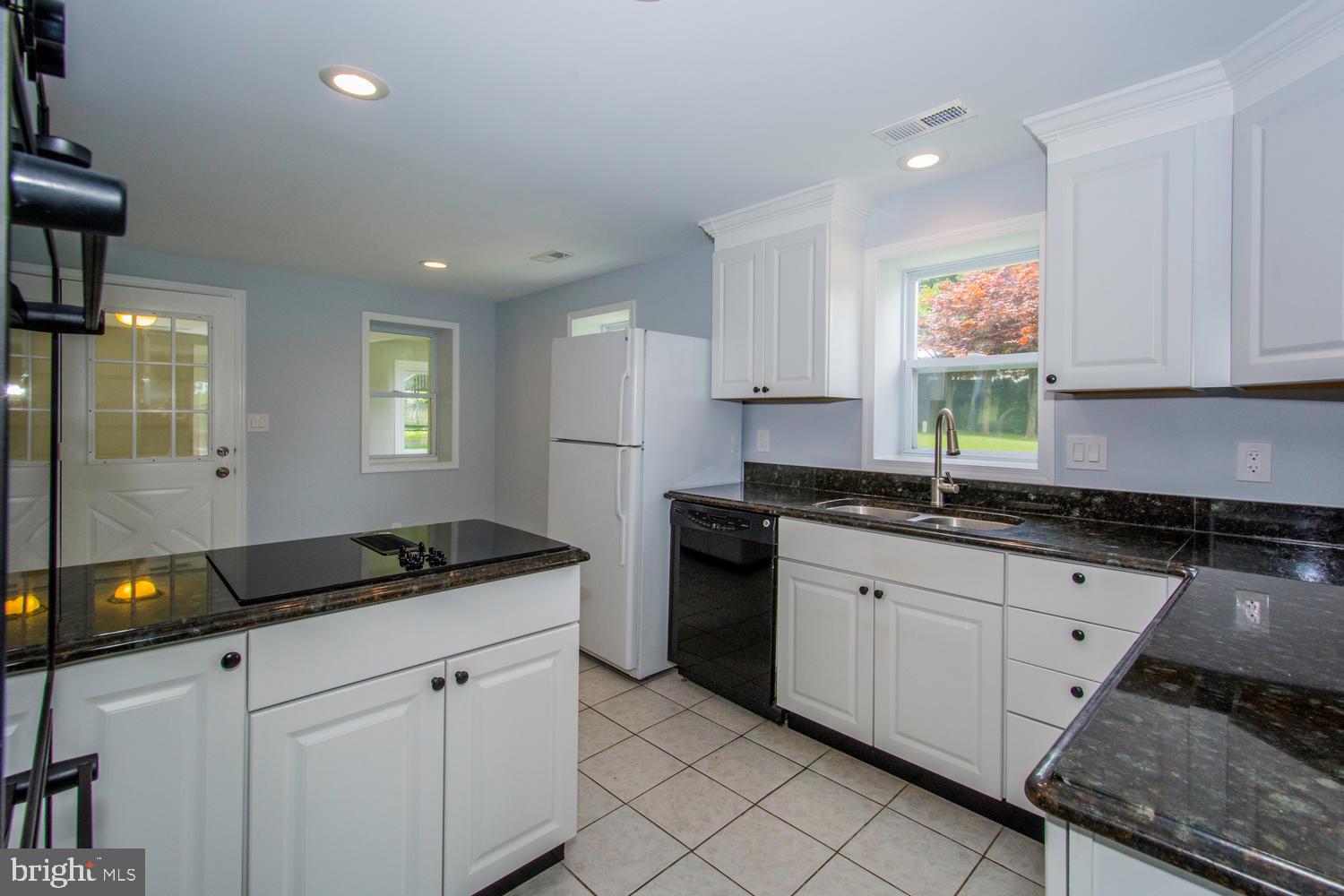 6034 Bartonsville Road Frederick, MD 21704 - Photo 24 of 56 Kitchen