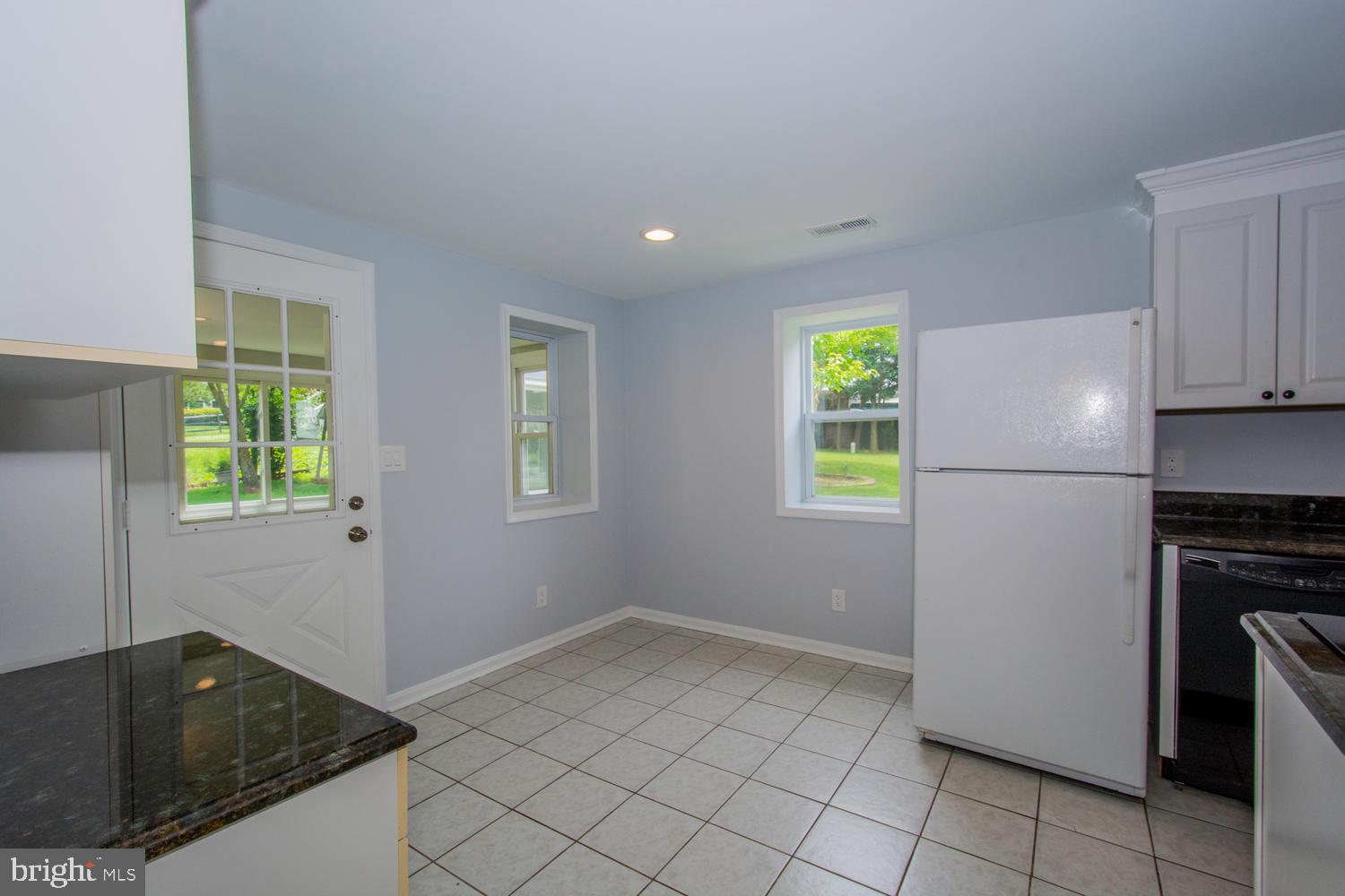 6034 Bartonsville Road Frederick, MD 21704 - Photo 32 of 56 Kitchen