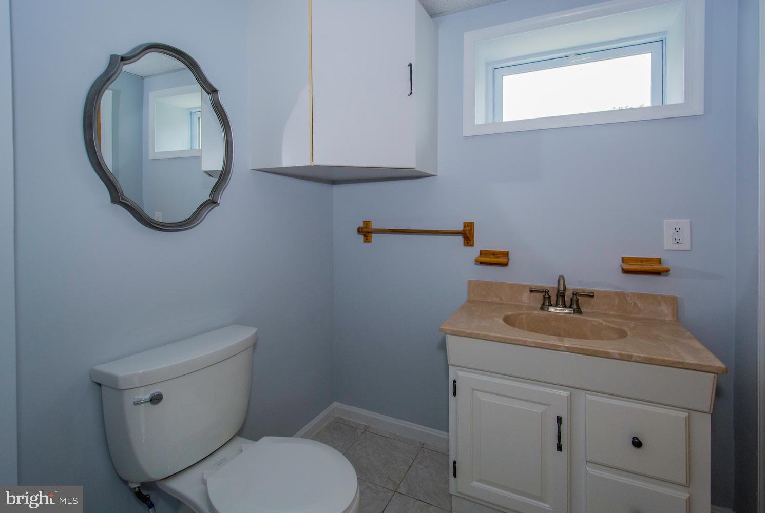 6034 Bartonsville Road Frederick, MD 21704 - Photo 10 of 56 Main Level half bath