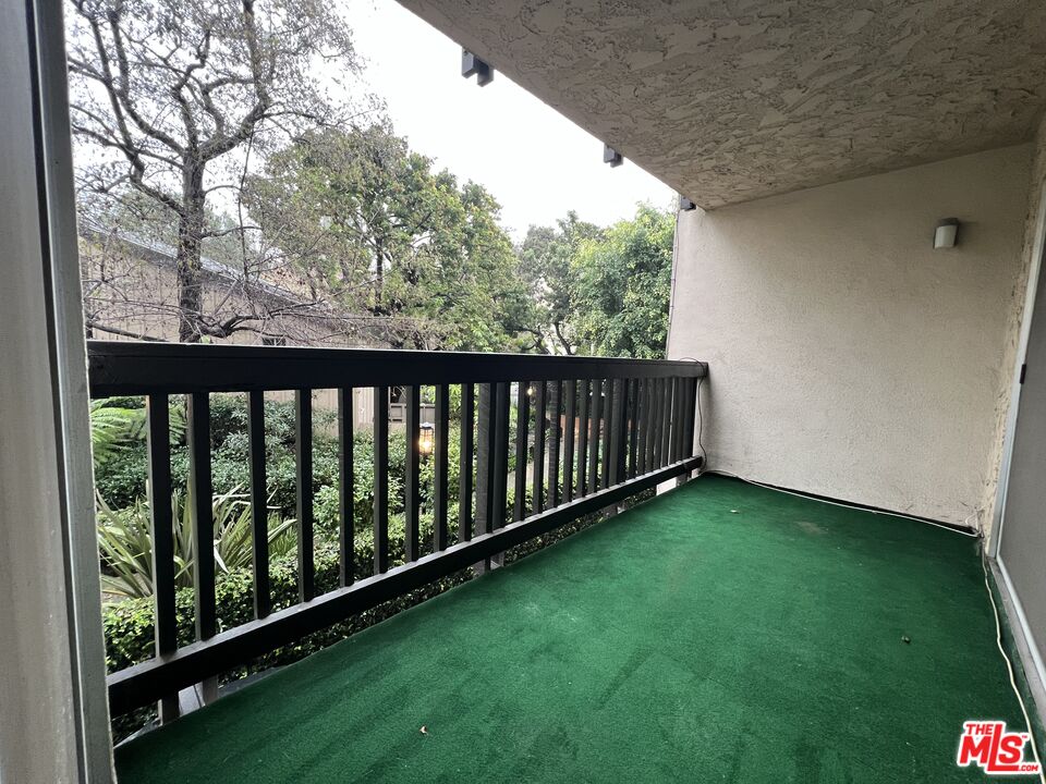 1115 Raintree Circle Culver City, CA 90230 - Photo 25 of 32